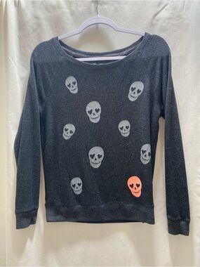 Live Love Dream black  Skull Graphic  Pullover Sweatshirt Crew Neck XS #goth #em